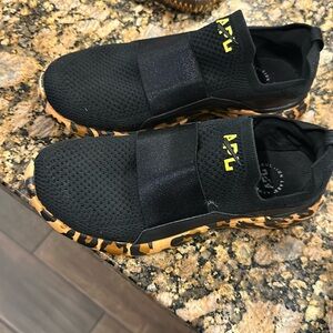 APL black shoes